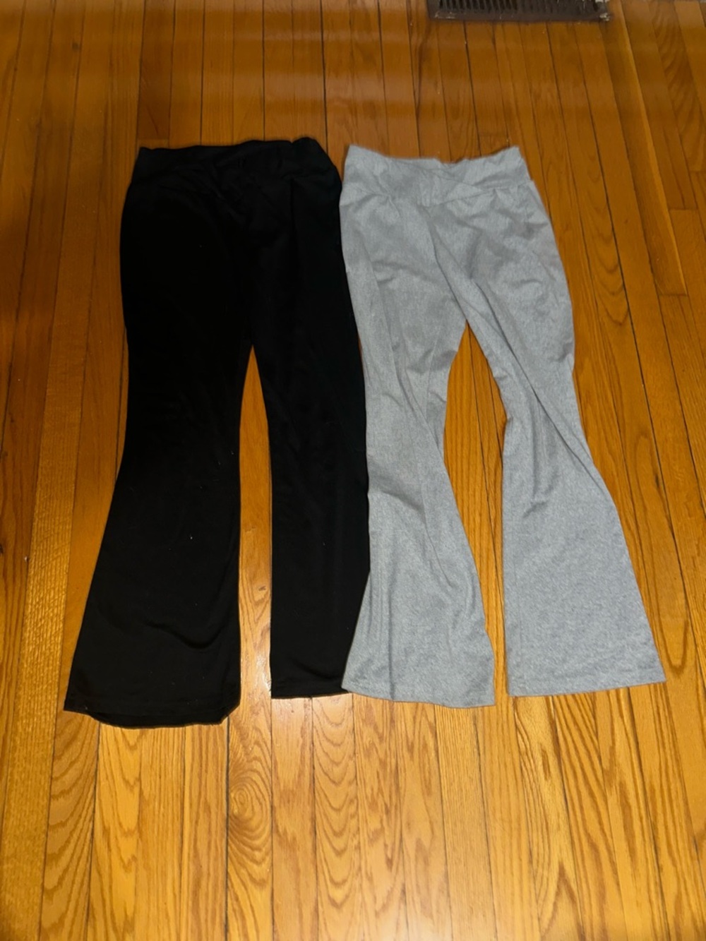 SHEIN Kids Stretch Flare Pants - Black & Light Gray